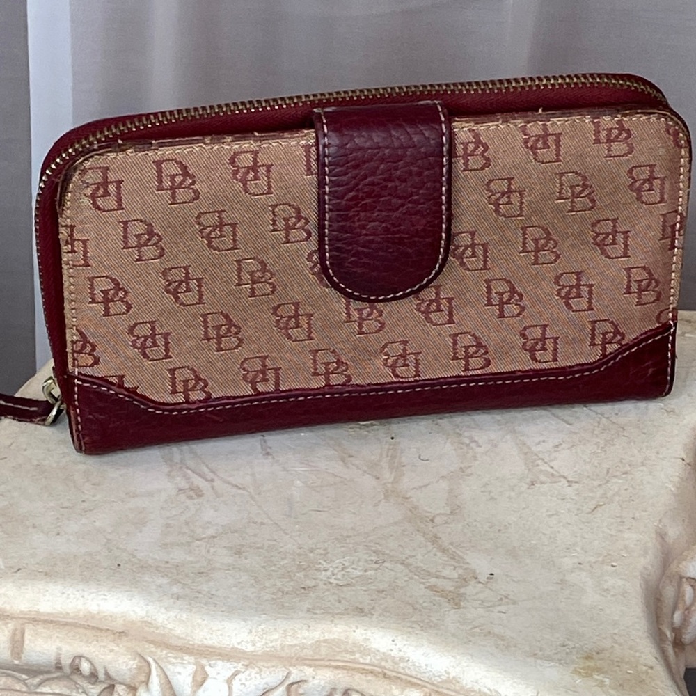 Vintage Dooney & Bourke Wallet and check holder